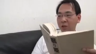 Girl that doesn wear a bra around the house