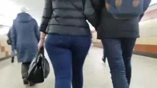 Pretty girl with big ass at snowy day