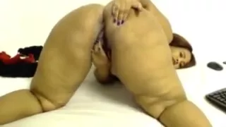 Super thick bbw cam girl spreading wide