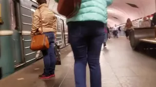 Following a beautiful milf ass