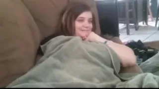 They masturbate together with dad in the room