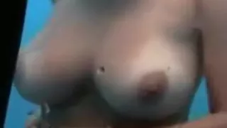 Beach cabin voyeur 7 - 3 of 4