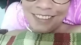 thai girl masturbated studying