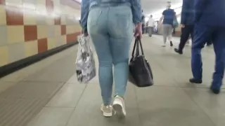 Milf with booty tight wriggle ass