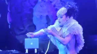 Burlesque Strip SHOW 103 Story Ov Thee I Aerial