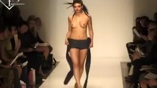 Fashion Show Sexy Oops