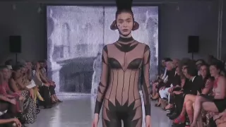 Fashionshow Nude Show HOGG