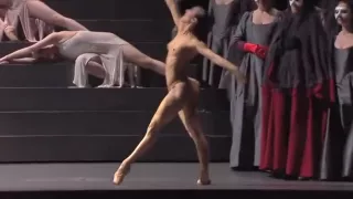 Naked on Stage-015 N6