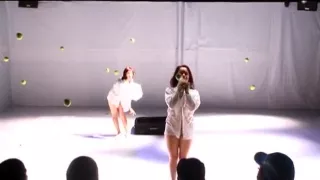 Naked on Stage-129 Ne7