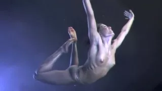 Naked on Stage-76 N17