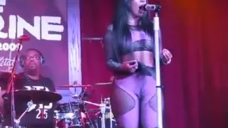 Paparazzi-Naked Hollywood-12 K. Michelle'S Came