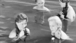 Tytot ja pojat samasta kylasta (1951)