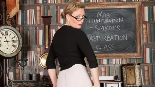 Mrs Huntingdon Smythe in Masturbation Class - Anilos