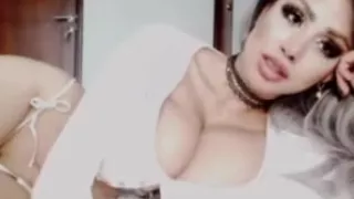 Sexy webcam tease