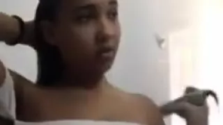 Dominicana de grandes tetas en periscope