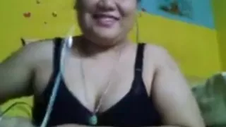 Indonesian fatty girl doing cam sex fr bf