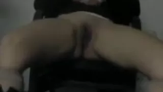 Hot body mom gets fingered and fucked