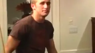 Unglaubliche Schwulenszene mit Gruppensexszenen