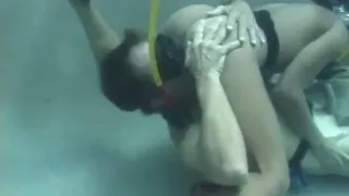 Asian scuba pool fuck