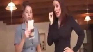 Two Hot Neighbors Deux Voisines Bien Chaudes