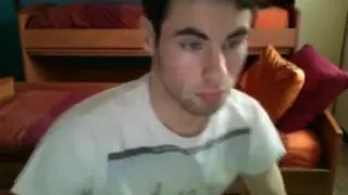 Italienischer Prachtkerl mit heißem Arsch und schönem Schwanz vor der Kamera