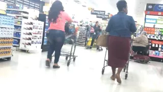 Fat Butt Latina Milf Shorty in Jeans