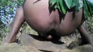 Tarzan Boy Sex im Dschungelwald