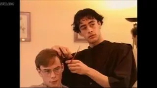 Wichse den heißen Friseur