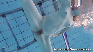 UnderwaterShow Video: Netrebko