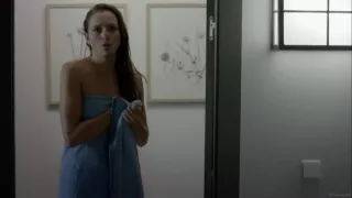 B and b, de boca en boca S02E05-09 (2015) Cristina Alarcon