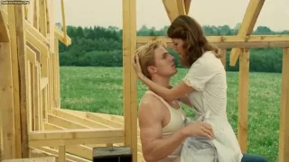 Closing the Ring Mischa Barton