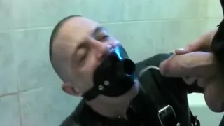 Fabelhaftes Amateur-Gay-Video mit BDSM-Szenen