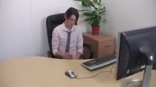 Geiler Chav fickt den Bürojungen