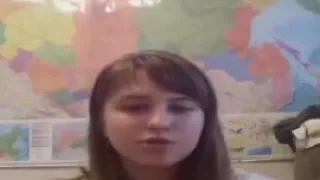 Cute Teen (19) show tits on periscope