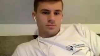 Deutscher Fußballer glatter großer Arsch großer Schwanz auf Cam