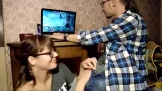 Gamer gets sucked off