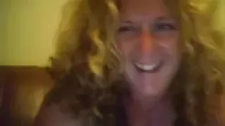 Paltalk british milf shows us her personal phone pics