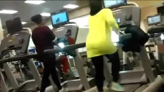 Candid Phat ass Arabic milf workout p1