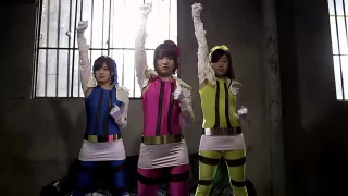 Kotori Ayase,Miku Aoyama,Miku Marika in Akuto Rangers - CosplayInJapan