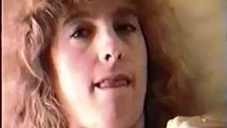 Single mom fucks herself pt 1