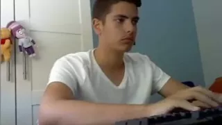 Spanischer süßer Junge mit super großem Arsch fickt heißes rosa Arschloch