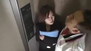 Japann sex in an elevator