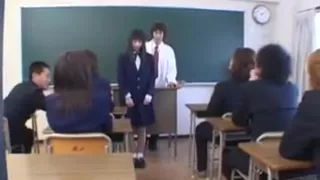 Gangbang girls are horny in the classroom