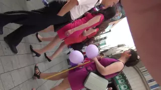 nylon street legs and hot upskirt !