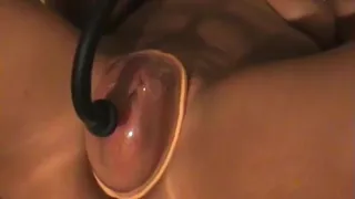 Amateur wife pumps her pussy and uses a huge toy