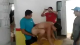 Puta bebada no boteco alegria dos machos