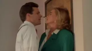 Margaux Hemingway. Valerie Wildman. Tanya Roberts - 1991