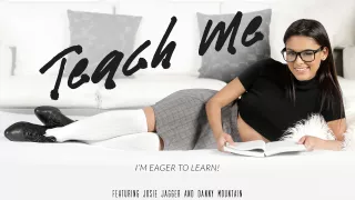 Josie Jagger & Danny Mountain in Teach Me Video