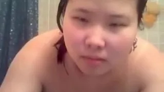 Amateur Asiatisches Mädchen BBW in der Dusche