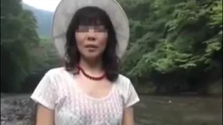 Exposure sex in the river beside